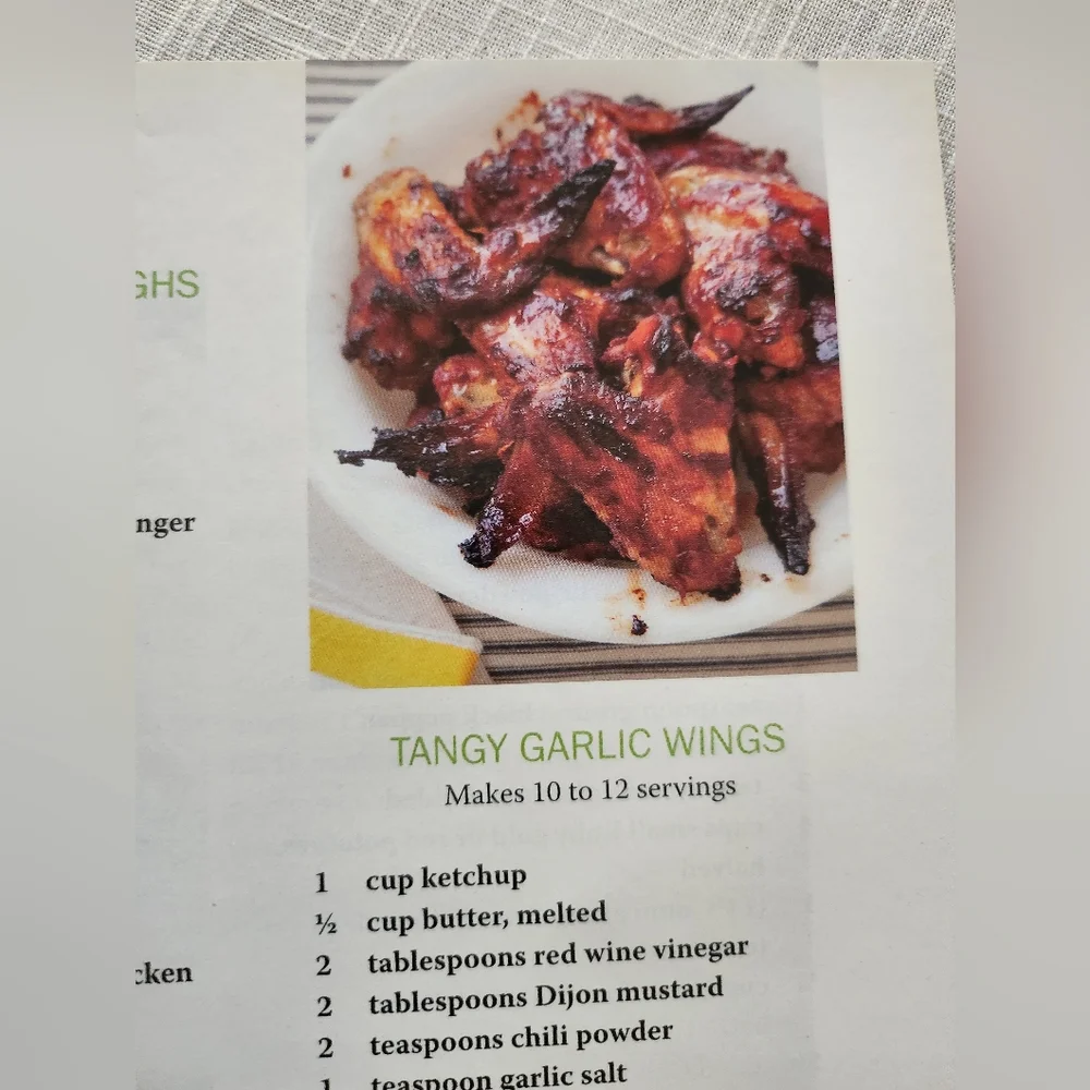 Paula Deen's 2011 Best Dishes 121 recipes, tips & ideas Magazine